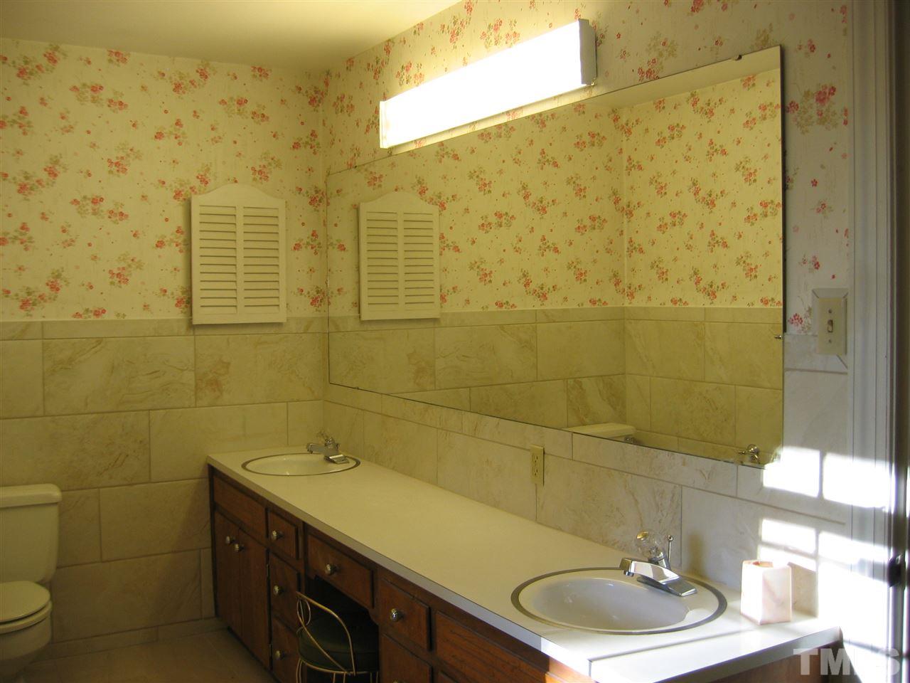 704 Staley Court Raleigh, NC 27609 - Photo 17 of 21 Gallery Image 17