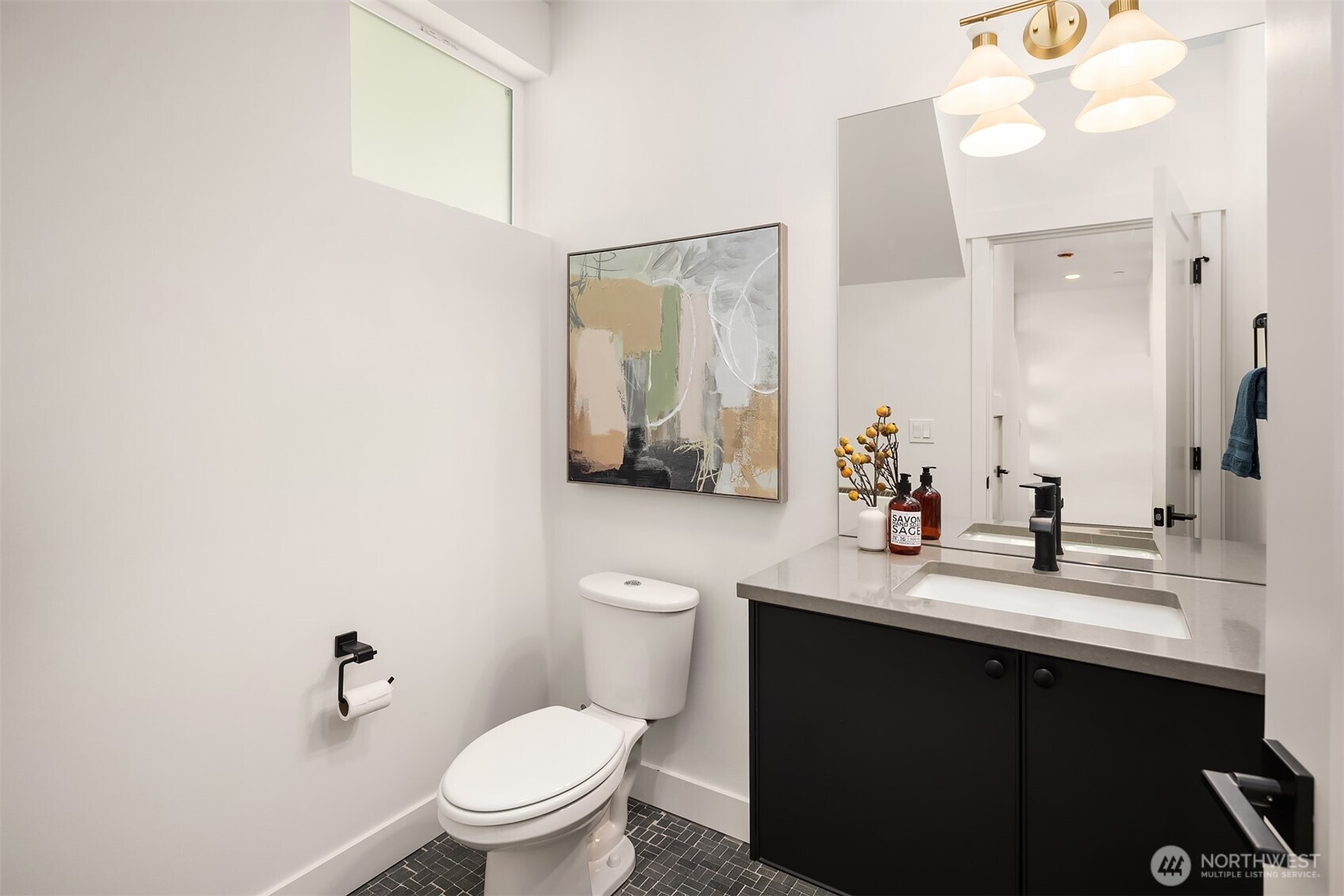 1713 17th Avenue Seattle, WA 98122 - Photo 5 of 25