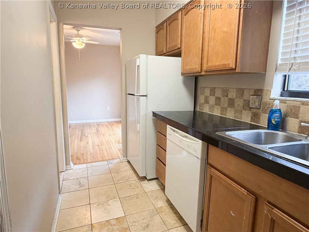 12 Briar Hill Road Charleston, WV 25314 - Photo 10 of 18 Gallery Image 10