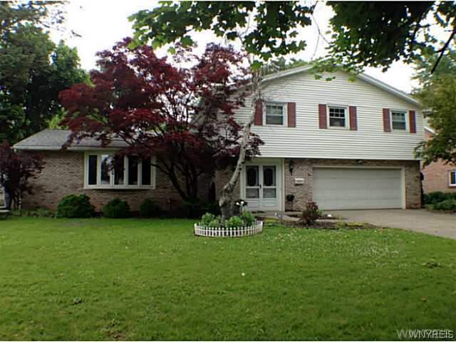 20 Deville Circle Amherst, NY 14221 - Photo 1 of 1 Exterior Front