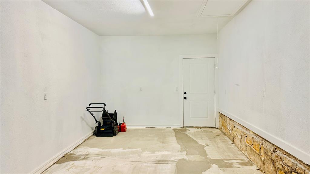 415 Colorado Avenue Graham, TX 76450 - Photo 15 of 16