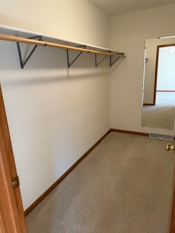 $239,900 | 3127 Sandy Pointe Drive, Freeport, IL 61032