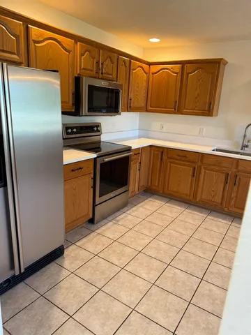 $239,900 | 3127 Sandy Pointe Drive, Freeport, IL 61032