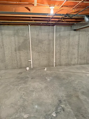 $239,900 | 3127 Sandy Pointe Drive, Freeport, IL 61032