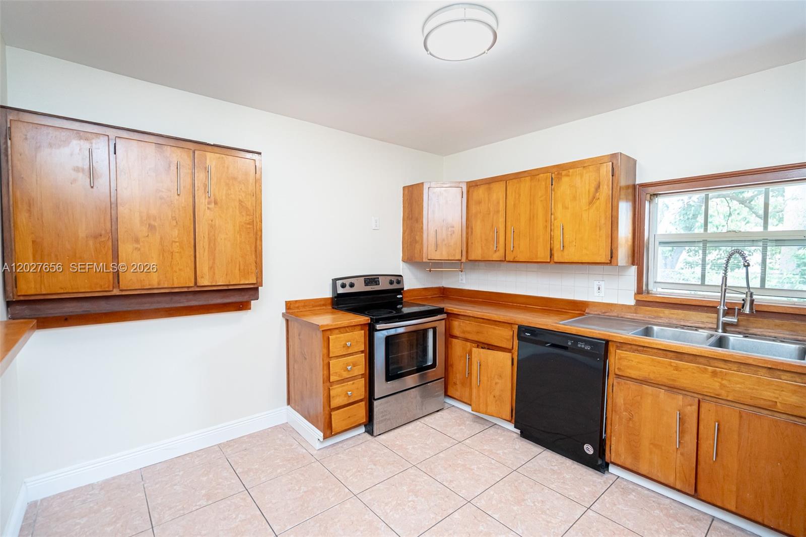 5613 Pierce Street, Unit 2 Hollywood, FL 33021 - Photo 10 of 28