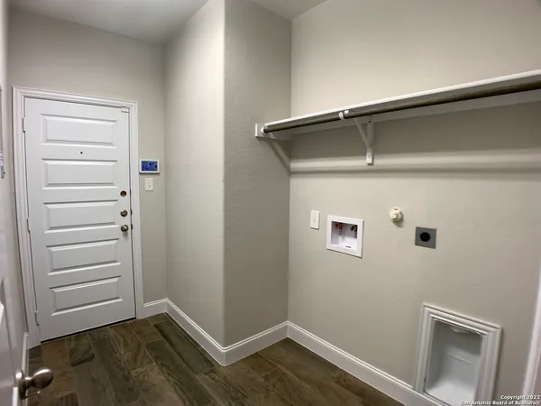 $2,295 | 1324 Spring Row Street, New Braunfels, TX 78132