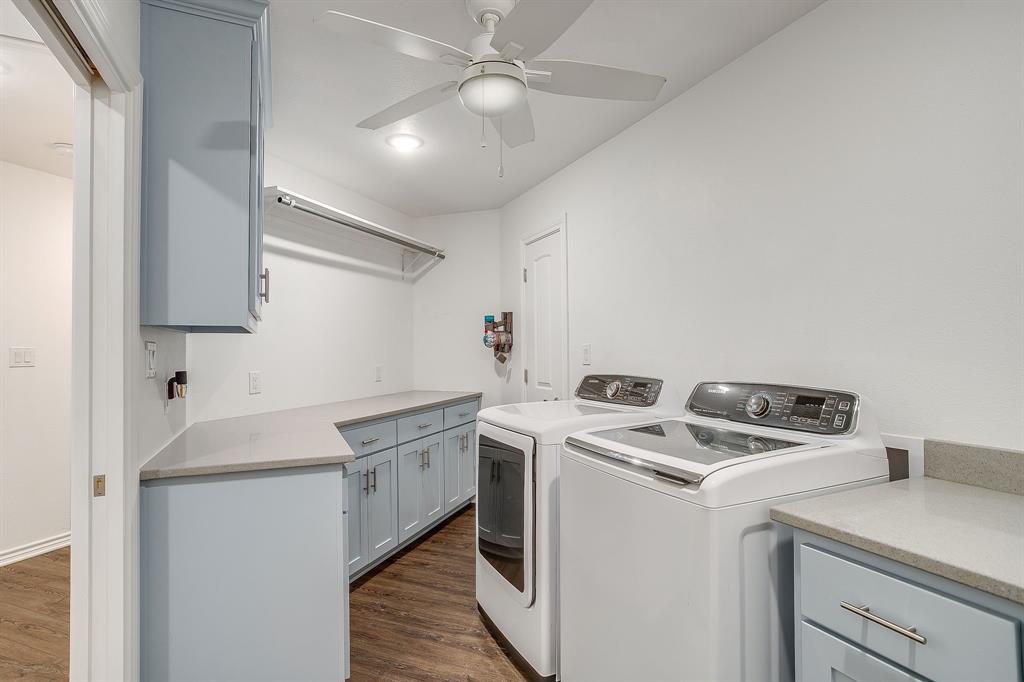 733 Fm 2652 Graham, TX 76450 - Photo 24 of 40 a utility room with dryer and washer