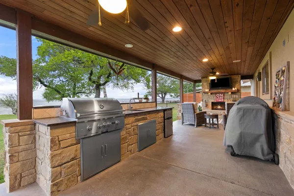 $1,295,000 | 348 Carlson Circle, Buchanan Dam, TX 78609