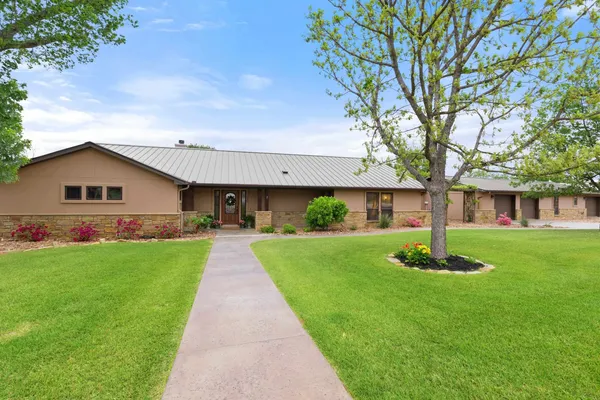 $1,295,000 | 348 Carlson Circle, Buchanan Dam, TX 78609
