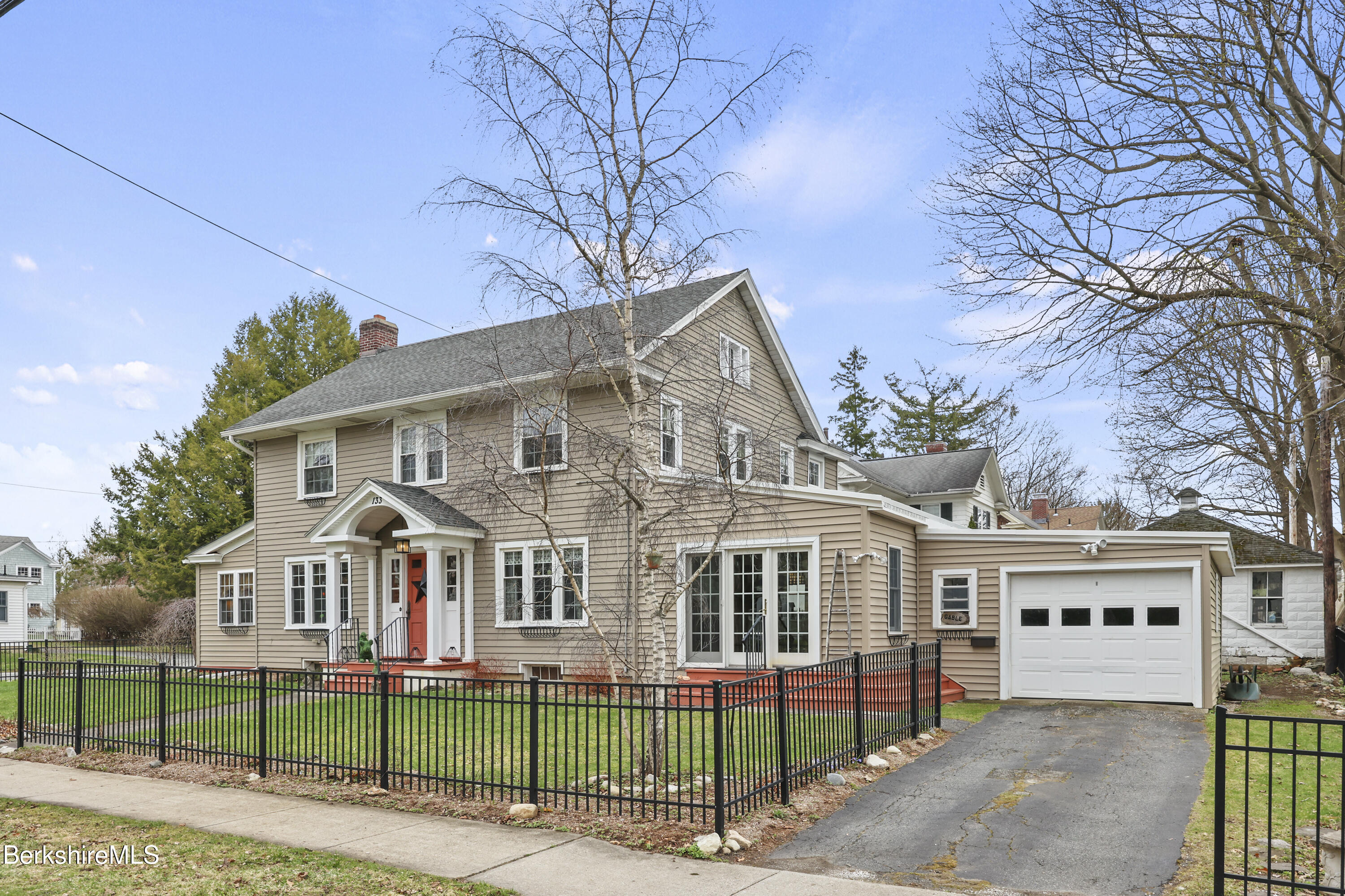 133 Pomeroy Avenue Pittsfield, MA 01201 - Photo 1 of 50 133 Pomeroy