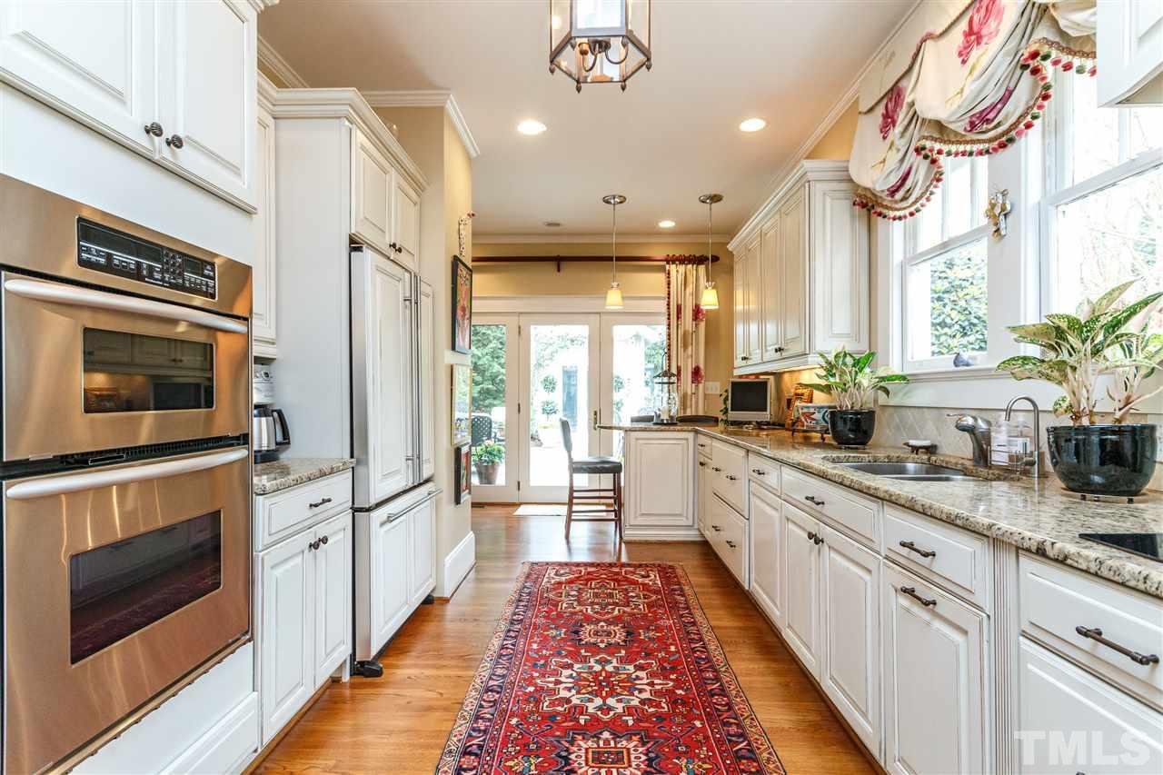 2211 Creston Road Raleigh, NC 27608 - Photo 13 of 30