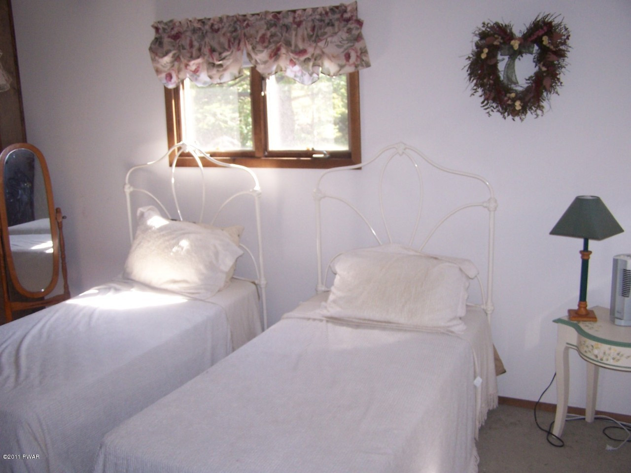 2047 Roamingwood Road Lake Ariel, PA 18436 - Photo 31 of 36 Gallery Image 31