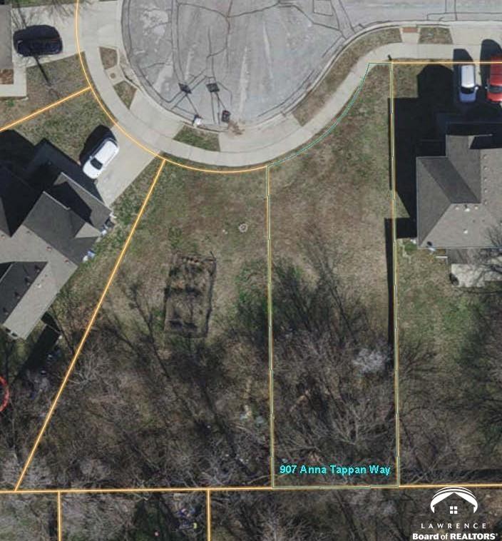 907 Anna Tappan Way Lawrence, KS 66044 - Photo 1 of 1