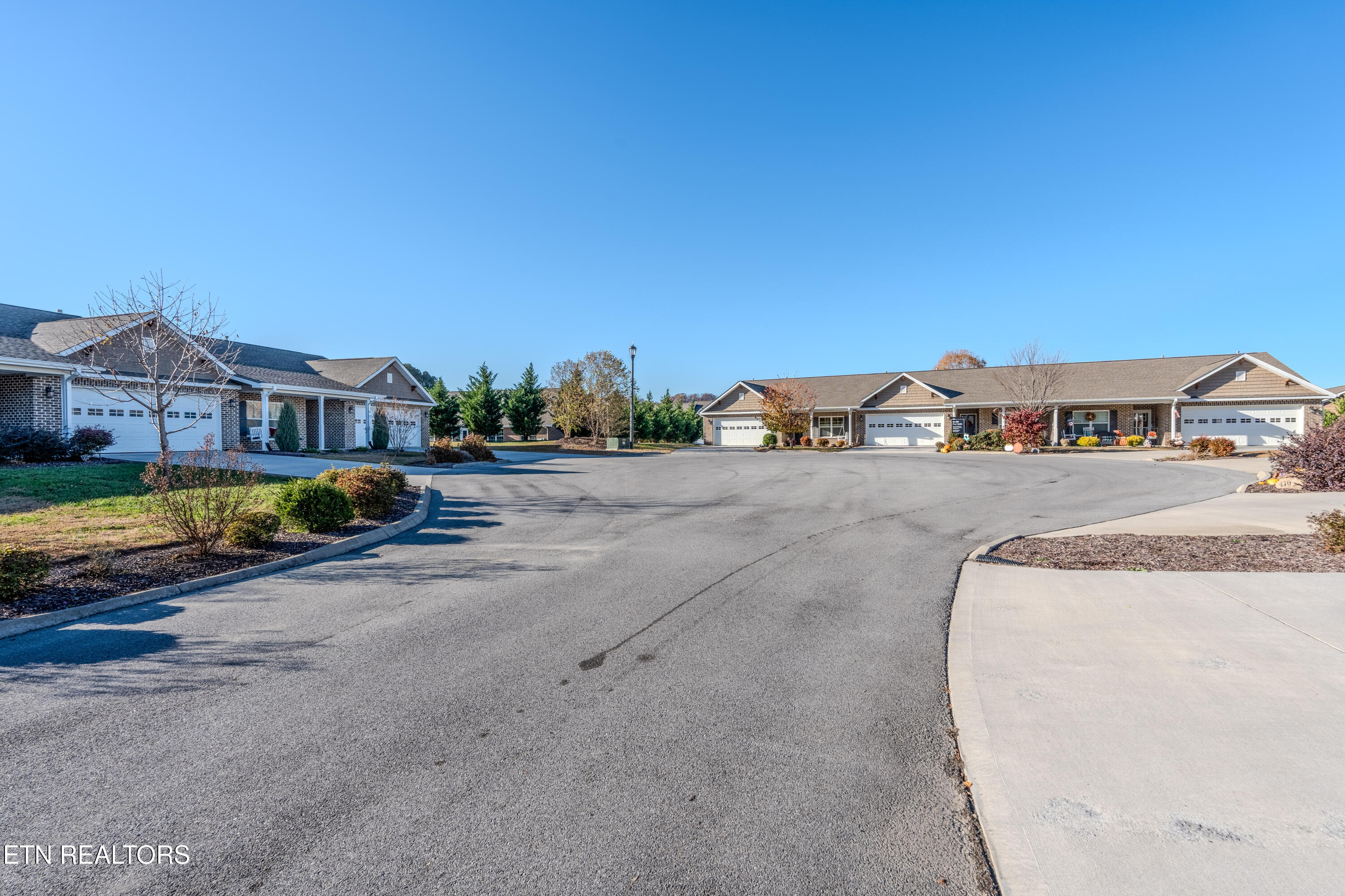 415 Larkspur Way Sevierville, TN 37862 - Photo 2 of 45 Quiet Cul-de-sac