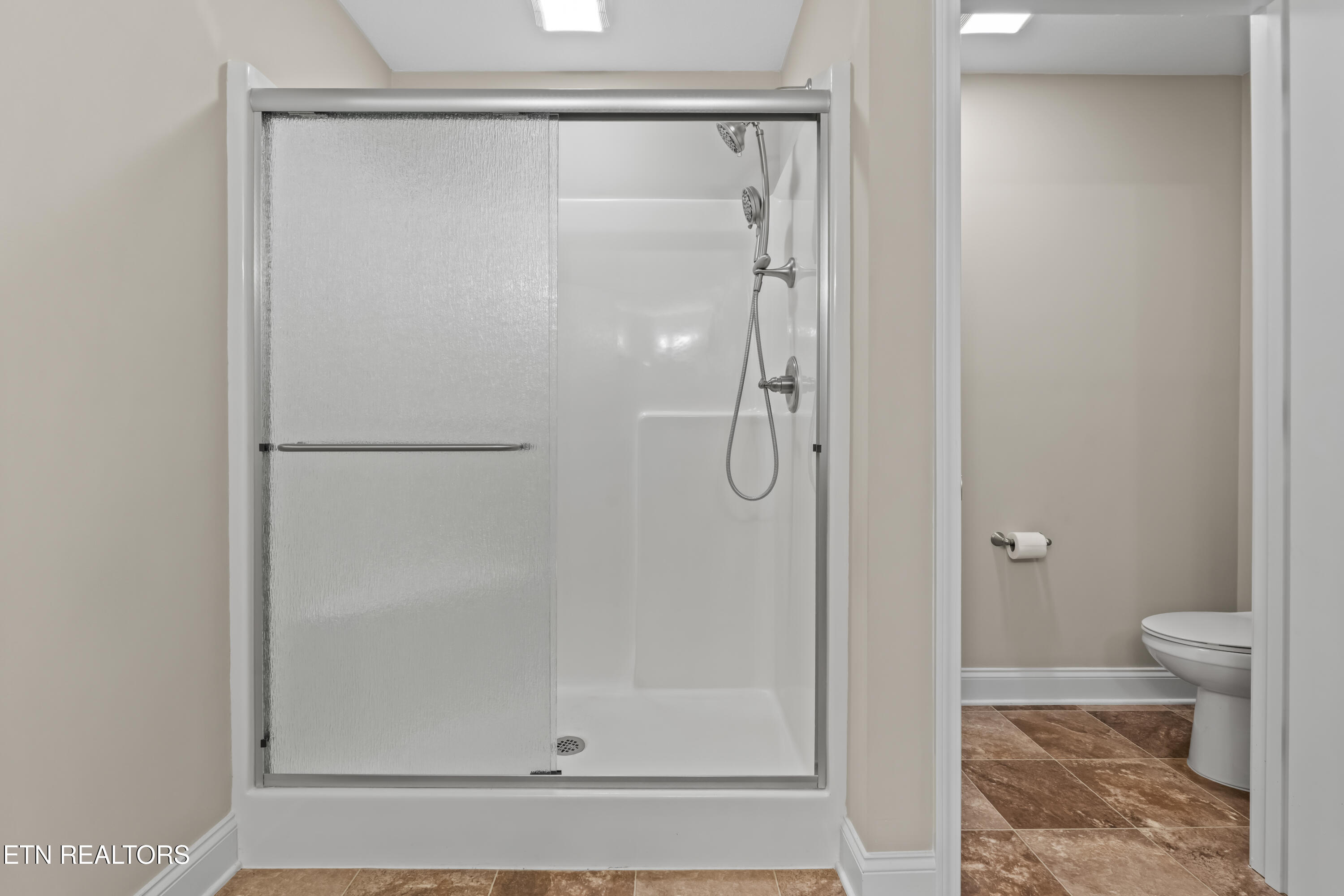 415 Larkspur Way Sevierville, TN 37862 - Photo 24 of 45 Walk-in Shower