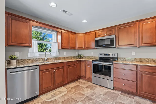 $395,000 | 415 Larkspur Way, Sevierville, TN 37862