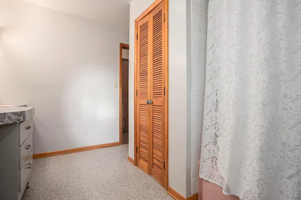 $285,000 | 26137 Diana Drive, Sturgis, MI 49091