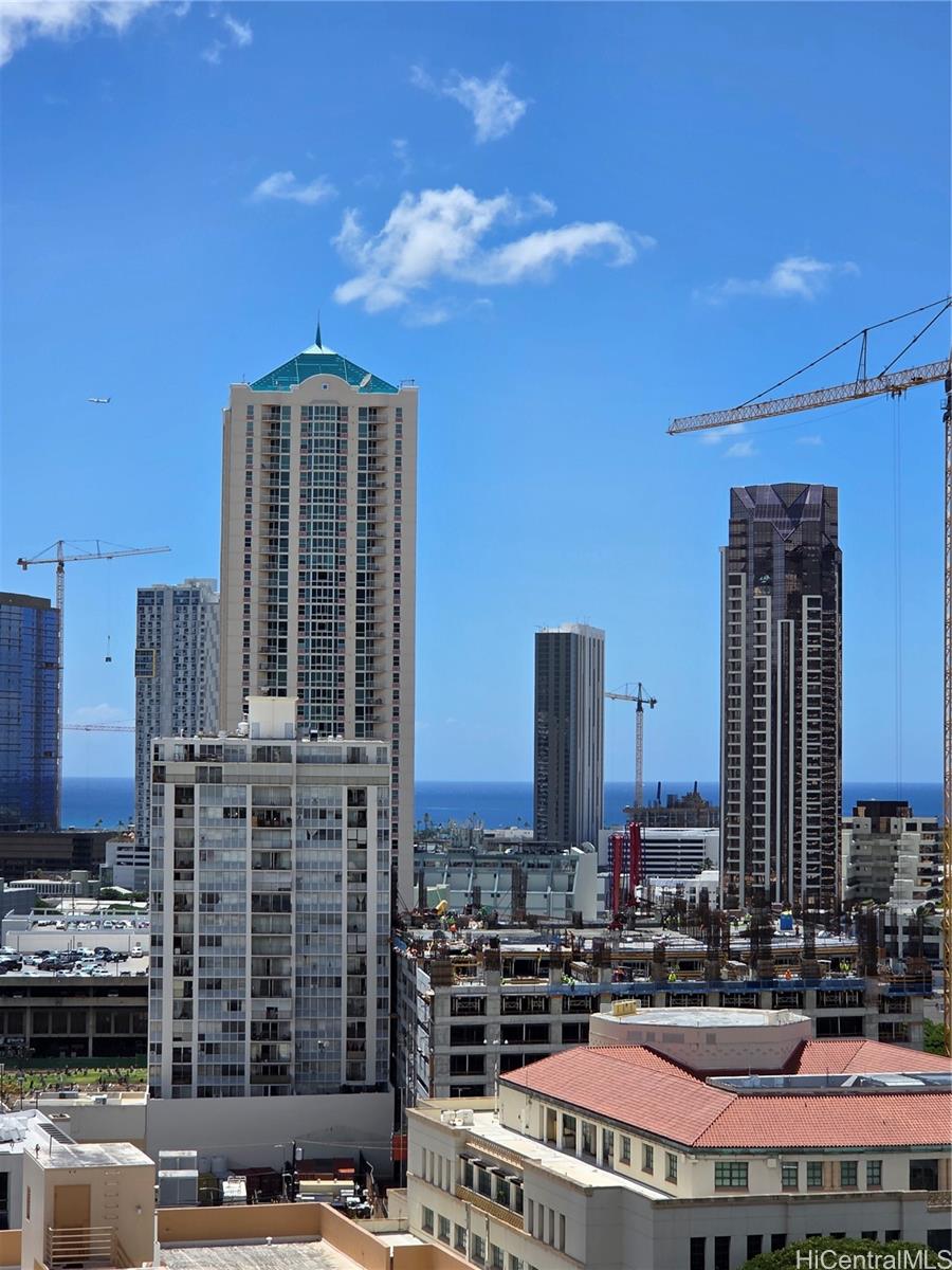 775 Kinalau Place, Unit 1508 Honolulu, HI 96813 - Photo 21 of 23 a view of a tall building