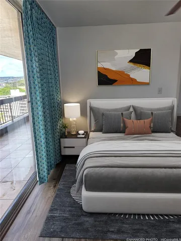 a en suite bathroom with a toilet