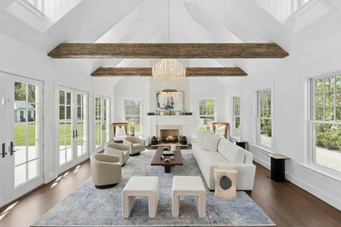 $12,995,000 | 5 Eileens Path, East Hampton, NY 11937