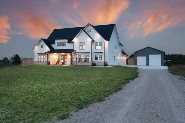 $1,090,000 | 27540 Farm To Market Road 365, Beaumont, TX 77705