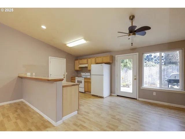 $370,000 | 3716 E Street, Springfield, OR 97478