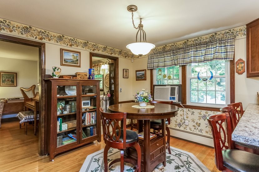 18 Nova Road Nashua, NH 03064 - Photo 8 of 25