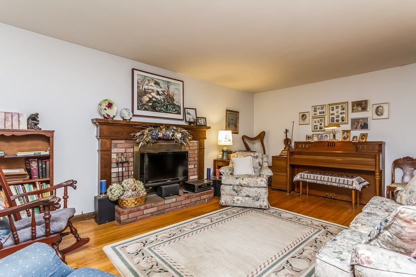 18 Nova Road Nashua, NH 03064 - Photo 9 of 25