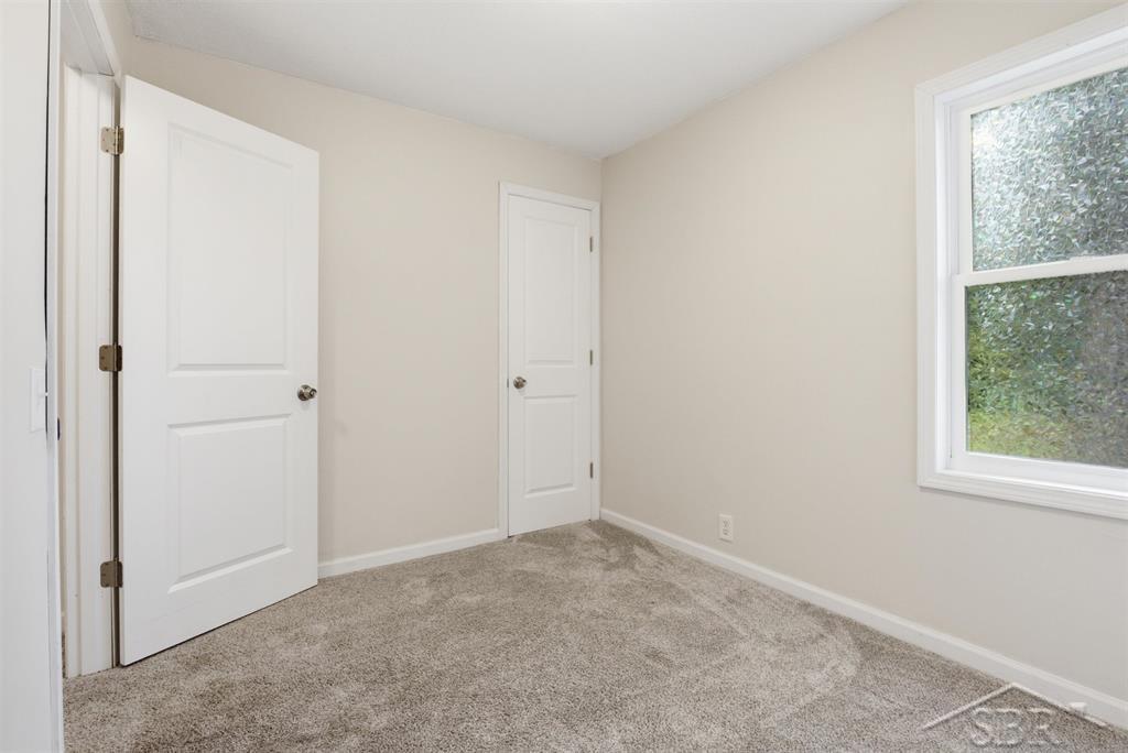 2735 West Isabella Road Midland, MI 48640 - Photo 18 of 24 50212785-abfda5c1-398a-4e03-8e95-b9c1e5adb41f.JPG
