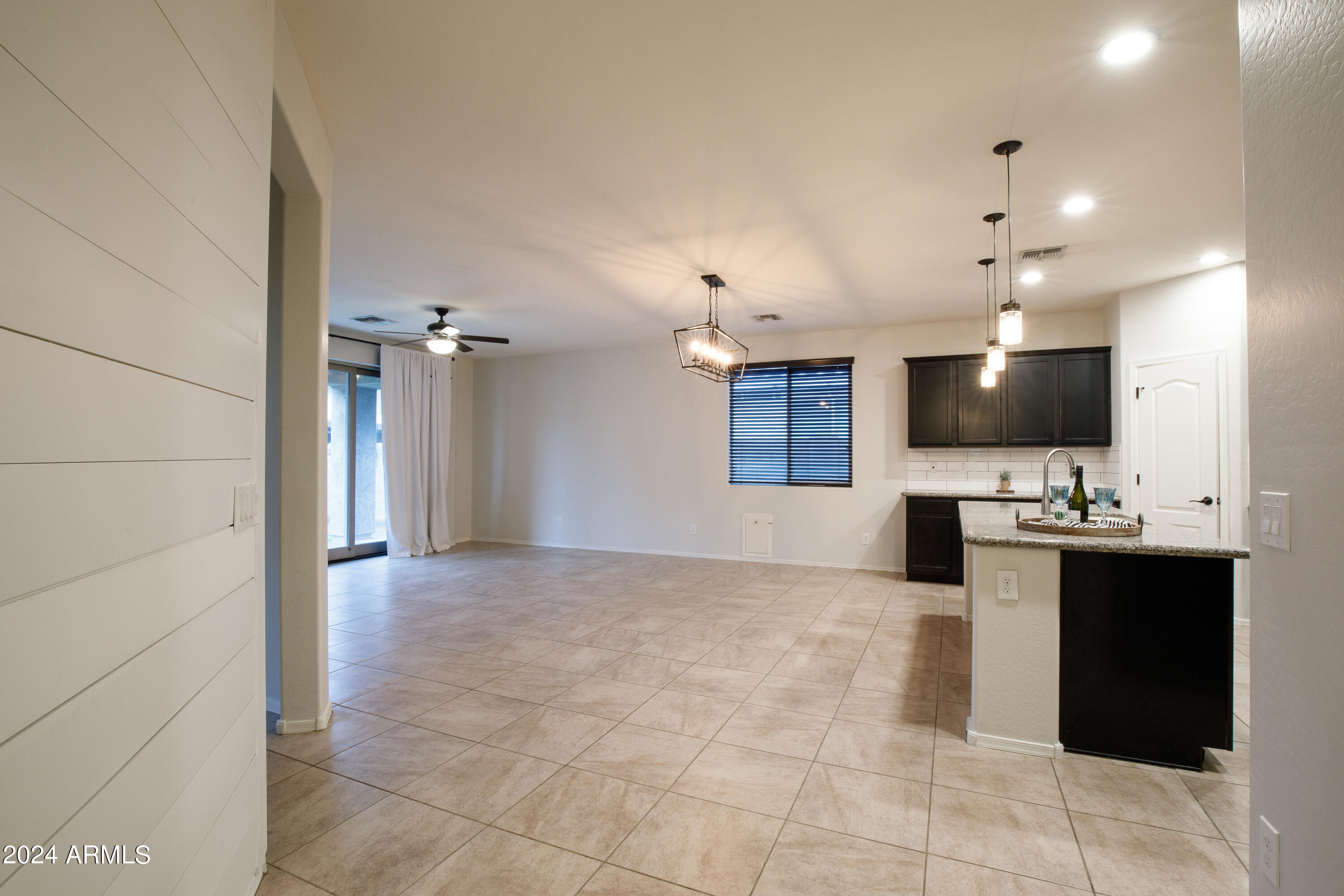 12123 West Rowel Road Peoria, AZ 85383 - Photo 18 of 19 12123 W Rowell-4