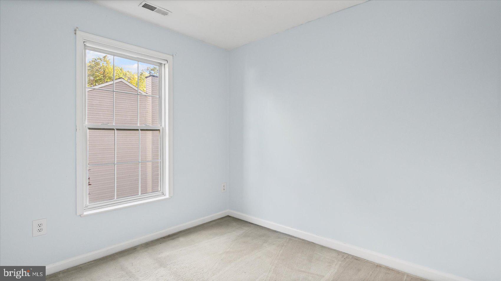 5108 Windermere Circle Baltimore, MD 21237 - Photo 24 of 38 an empty room with a window