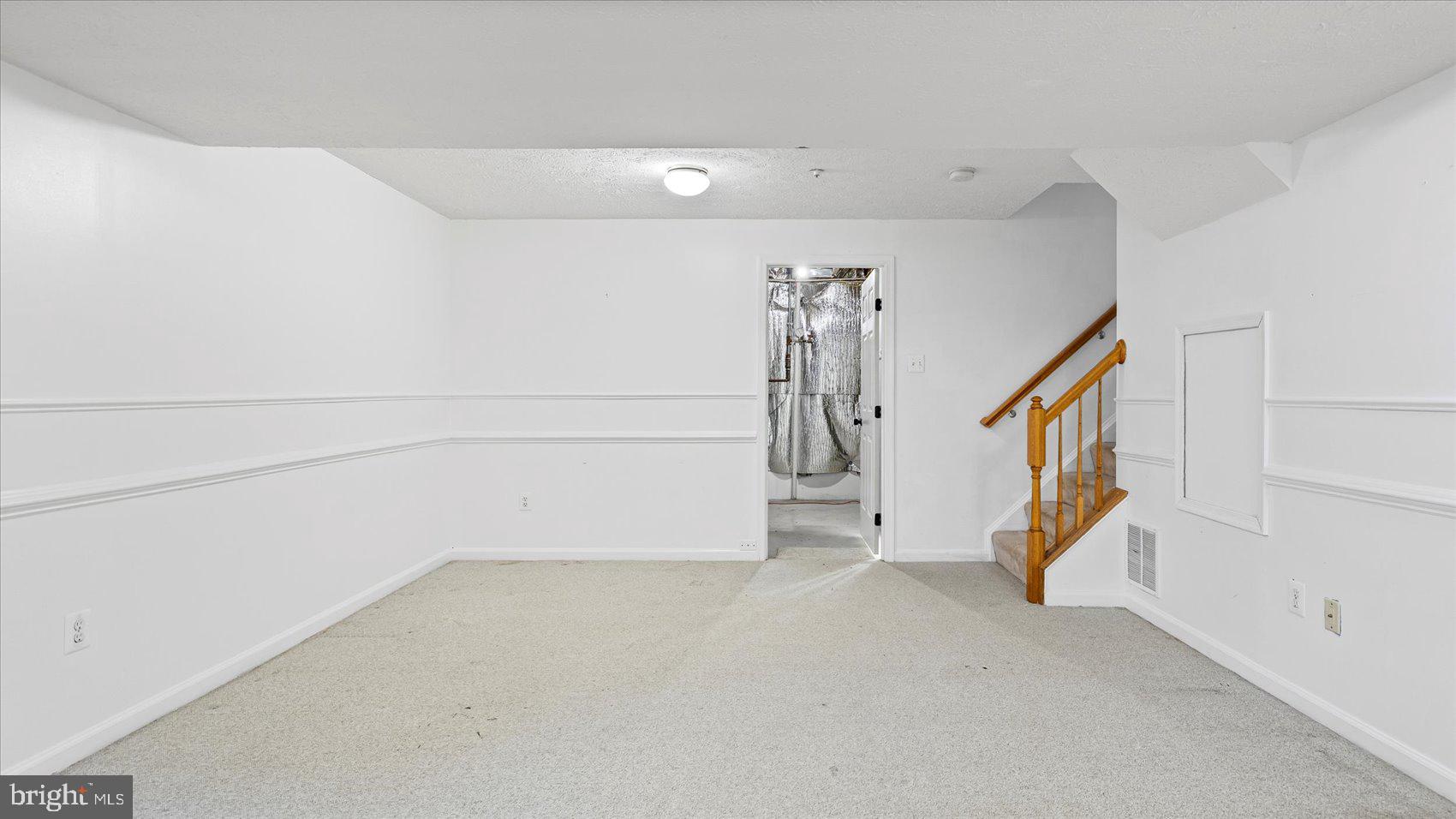 5108 Windermere Circle Baltimore, MD 21237 - Photo 28 of 38 a view of an empty room