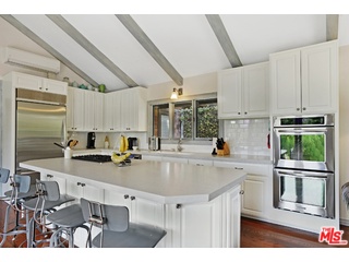 21078 Entrada Road Topanga, CA 90290 - Photo 11 of 40 Gallery Image 11