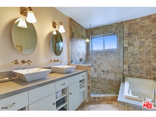 21078 Entrada Road Topanga, CA 90290 - Photo 27 of 40 Gallery Image 27