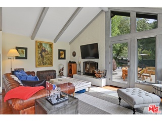 21078 Entrada Road Topanga, CA 90290 - Photo 9 of 40 Gallery Image 9
