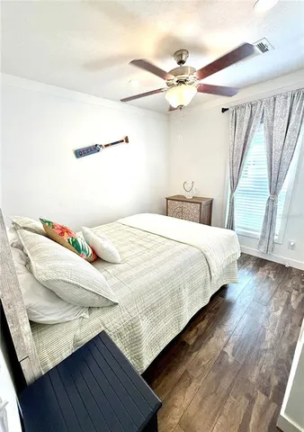 $264,900 | 4822 Tri Par Drive, Sarasota, FL 34234