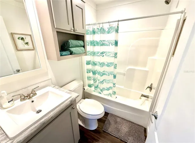 $264,900 | 4822 Tri Par Drive, Sarasota, FL 34234