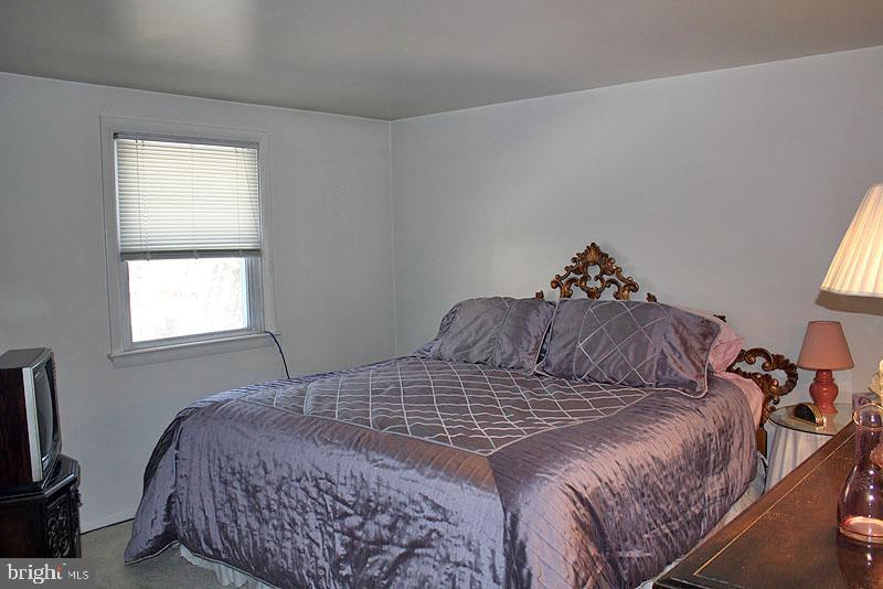 2315 Beacon Hill Road Lancaster, PA 17601 - Photo 8 of 11 Gallery Image 8