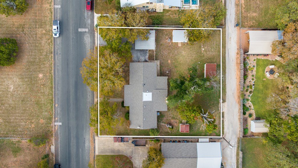 308 Frederick Road, Unit 4 Fredericksburg, TX 78624 - Photo 2 of 10