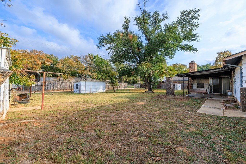 308 Frederick Road, Unit 4 Fredericksburg, TX 78624 - Photo 7 of 10