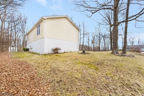 $425,000 | 4 Bantry Court, Vernon, NJ 07422