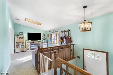 $425,000 | 4 Bantry Court, Vernon, NJ 07422