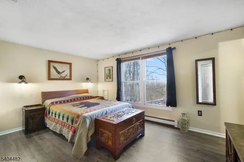 $425,000 | 4 Bantry Court, Vernon, NJ 07422