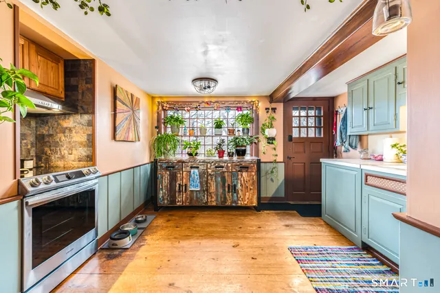 $420,000 | 546 Palisado Avenue, Windsor, CT 06095