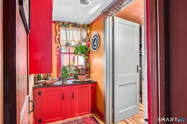 $420,000 | 546 Palisado Avenue, Windsor, CT 06095