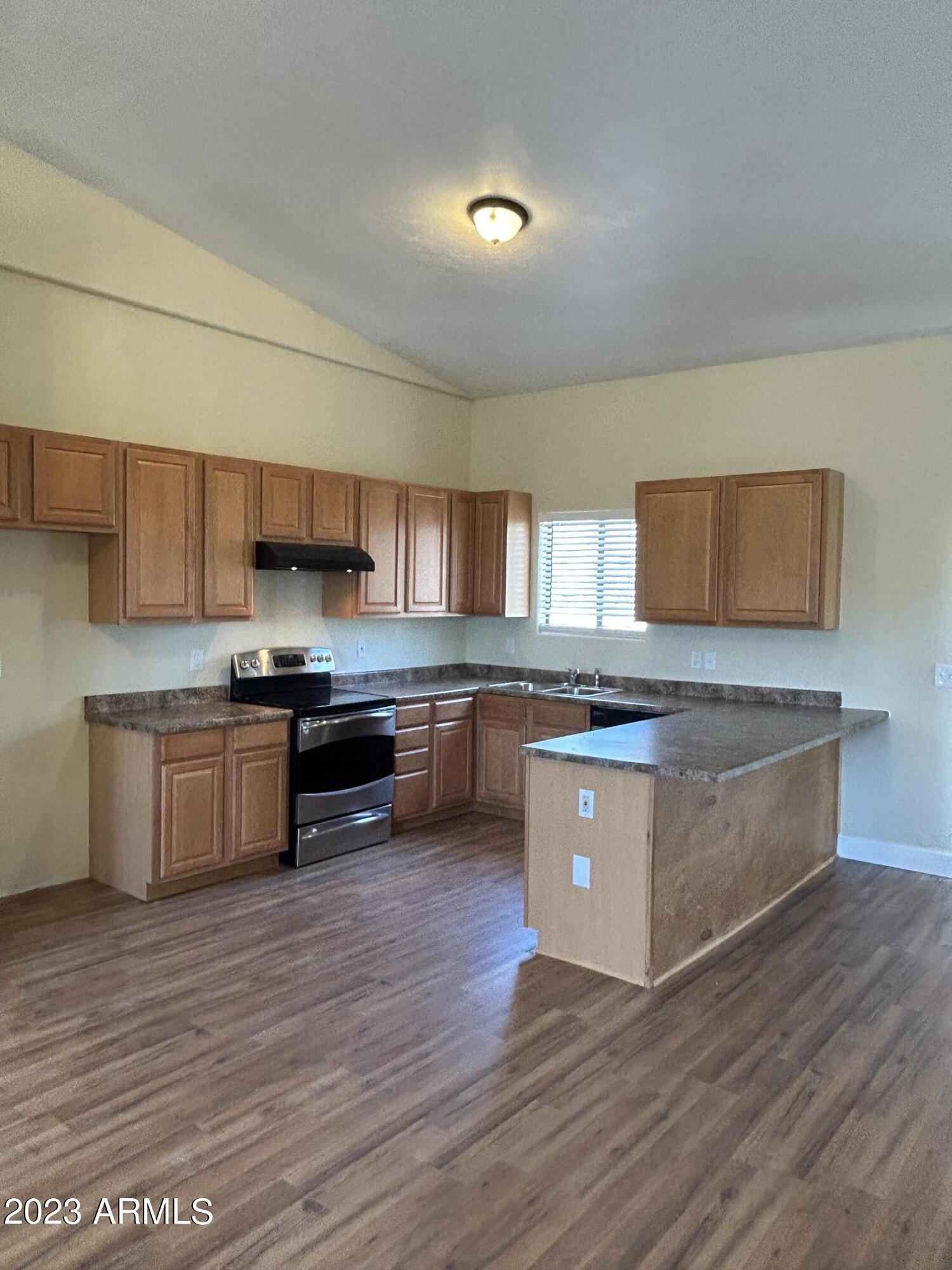 1115 Via Jacaranda Rio Rico, AZ 85648 - Photo 7 of 18 1145 Via Jacaranda kitchen 2