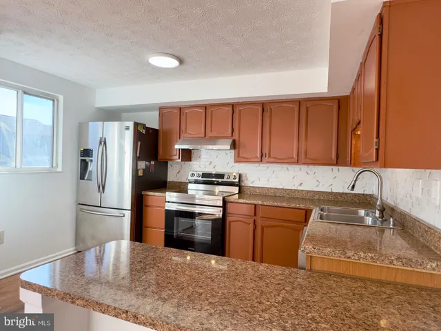 $424,900 | 9252 Pirates Cove, Columbia, MD 21046