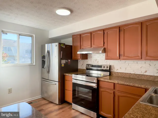 $424,900 | 9252 Pirates Cove, Columbia, MD 21046