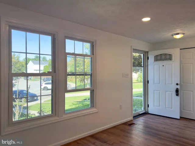 $424,900 | 9252 Pirates Cove, Columbia, MD 21046