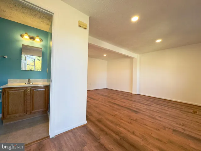 $424,900 | 9252 Pirates Cove, Columbia, MD 21046